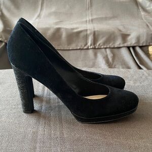 NEW. Franco Sarto Elegant Black Heels